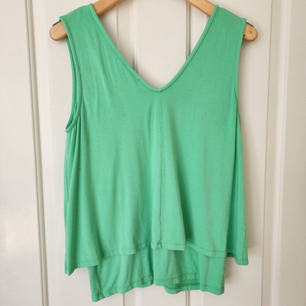 Kettlewell Colours Sleeveless Layered V-Neck Lime Green Tank Top Casual Spring - Picture 2 of 8